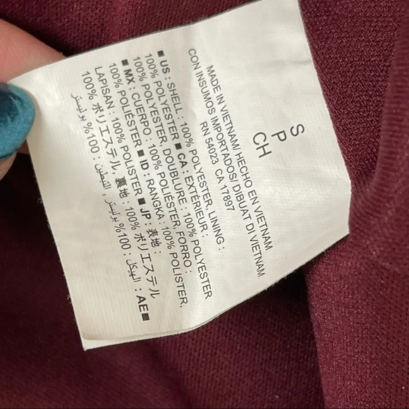 OLD Navy Maroon Floral Mini Skirt - Picture 3 of 5